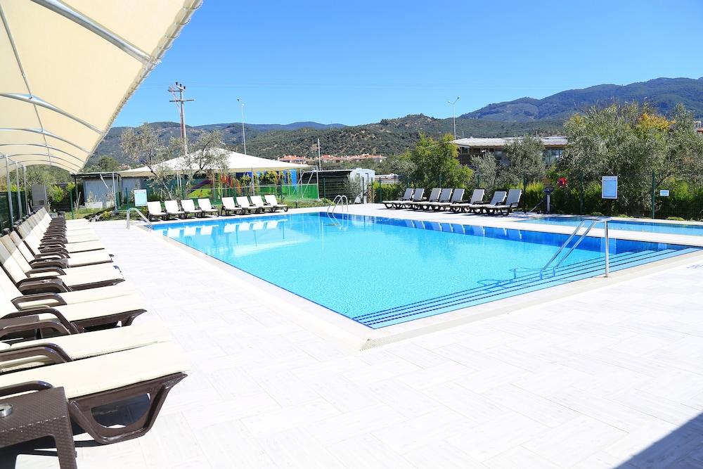 Rawda Resort Hotel Altinoluk Exterior photo