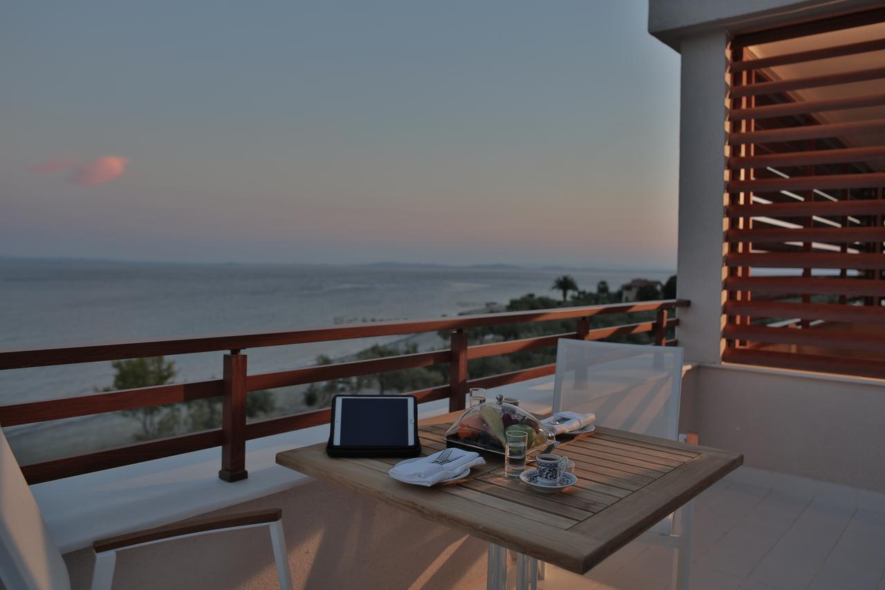 Rawda Resort Hotel Altinoluk Exterior photo
